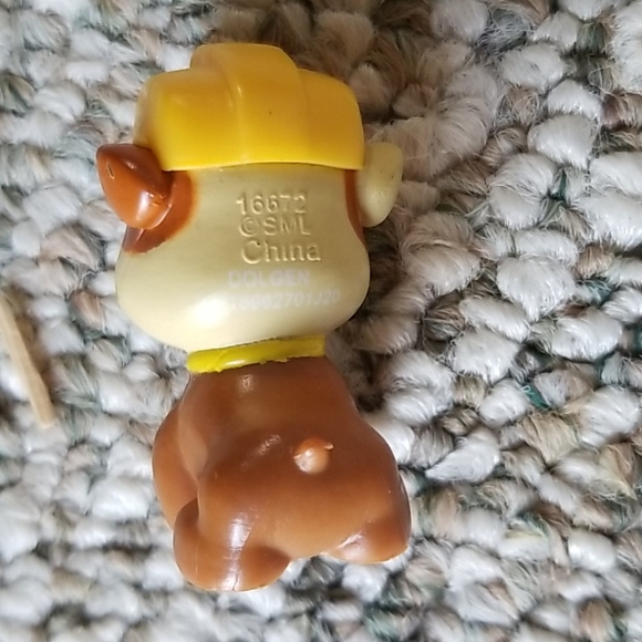 Tiny plastic puppy - Picture 2 of 5